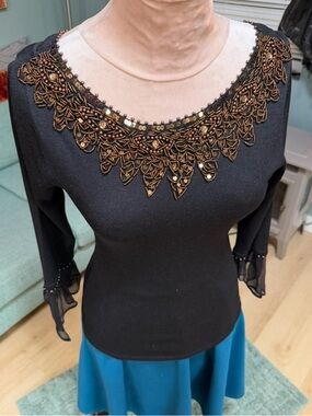 NIC+ZOE Black 3/4 Sleeve woven Top Gold Beaded sequins neck feminine fit Med